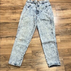 Vintage 1980s Chic Brand High-Waisted Acid Wash Jeans Tapered Leg Sz 26W